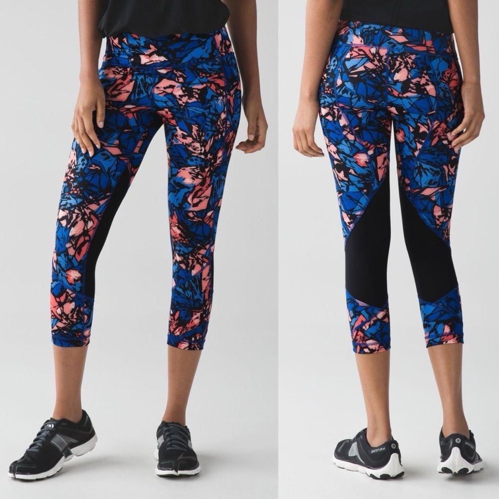 Lululemon Pace Rival Crop Size 6 Paint Storm Harbor Blue Multi